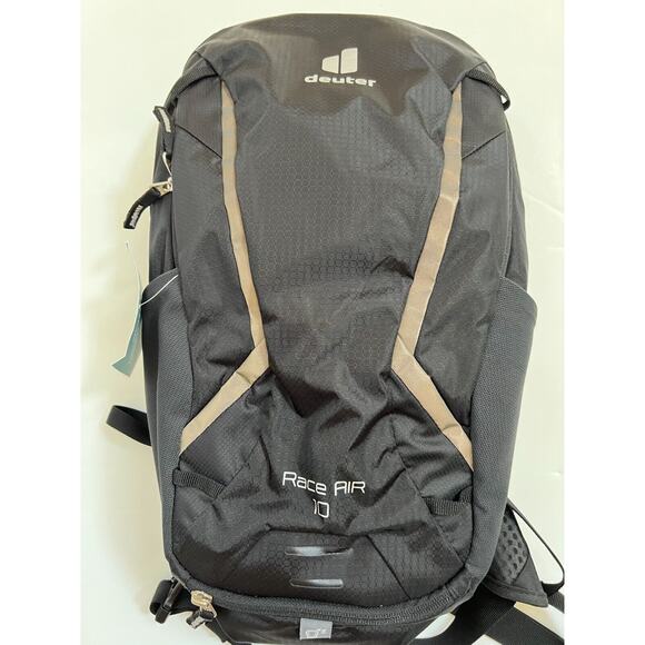 Deuter Race Air 10 Bike Backpack Black NEW - Picture 2 of 12